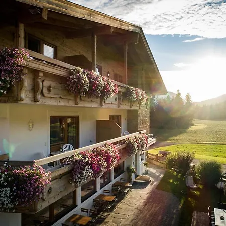 Landhotel Föhrenhof Ellmau-3